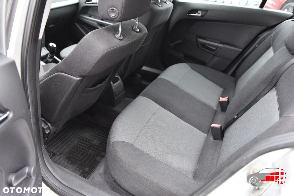 Opel Astra - 18