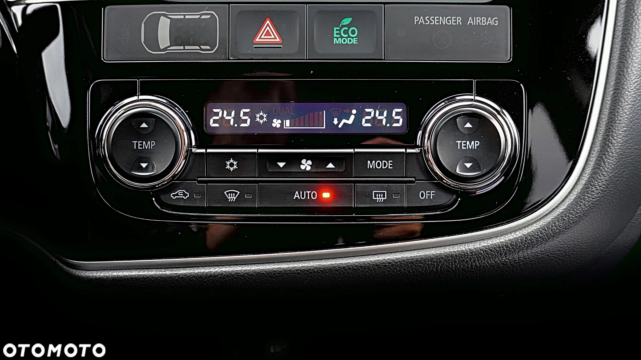 Mitsubishi Outlander 2.0 Intense + Navi 4WD CVT - 22