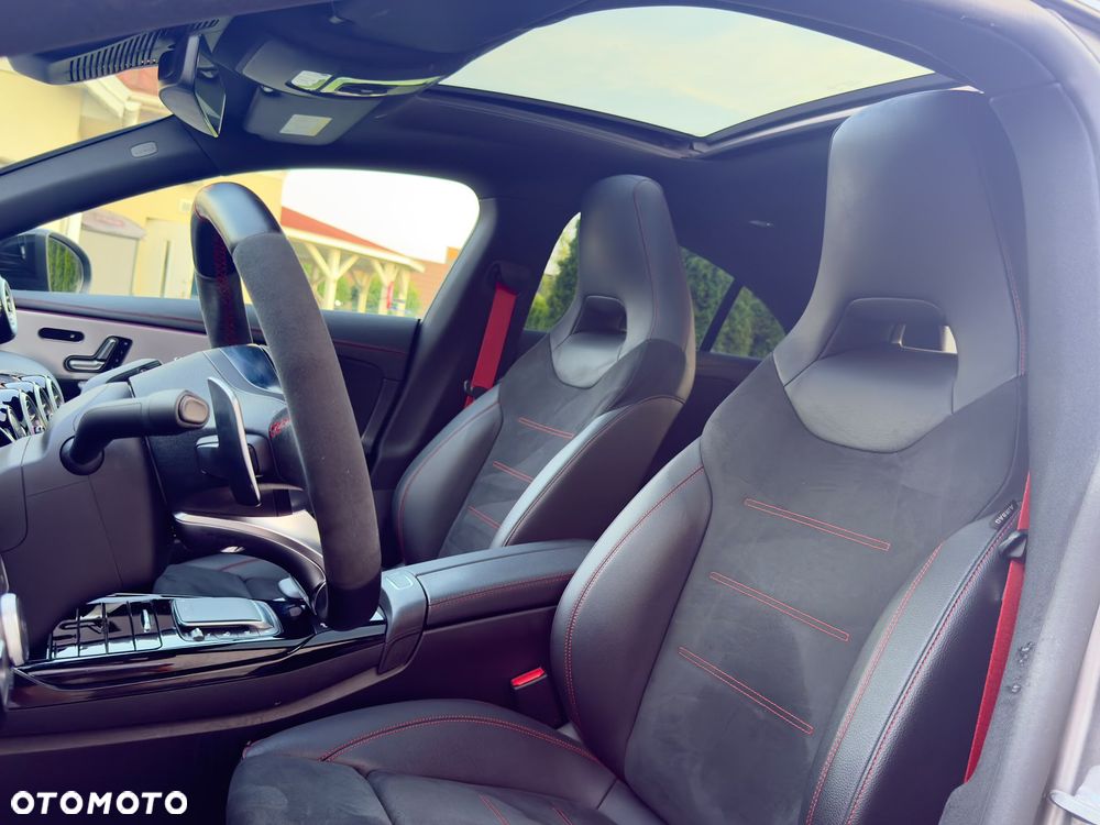 Mercedes-Benz CLA AMG 35 4-Matic 7G-DCT - 24