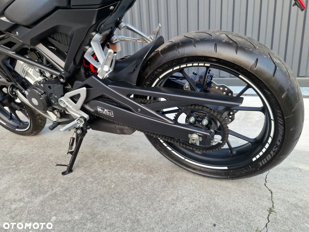 Yamaha YZF - 11