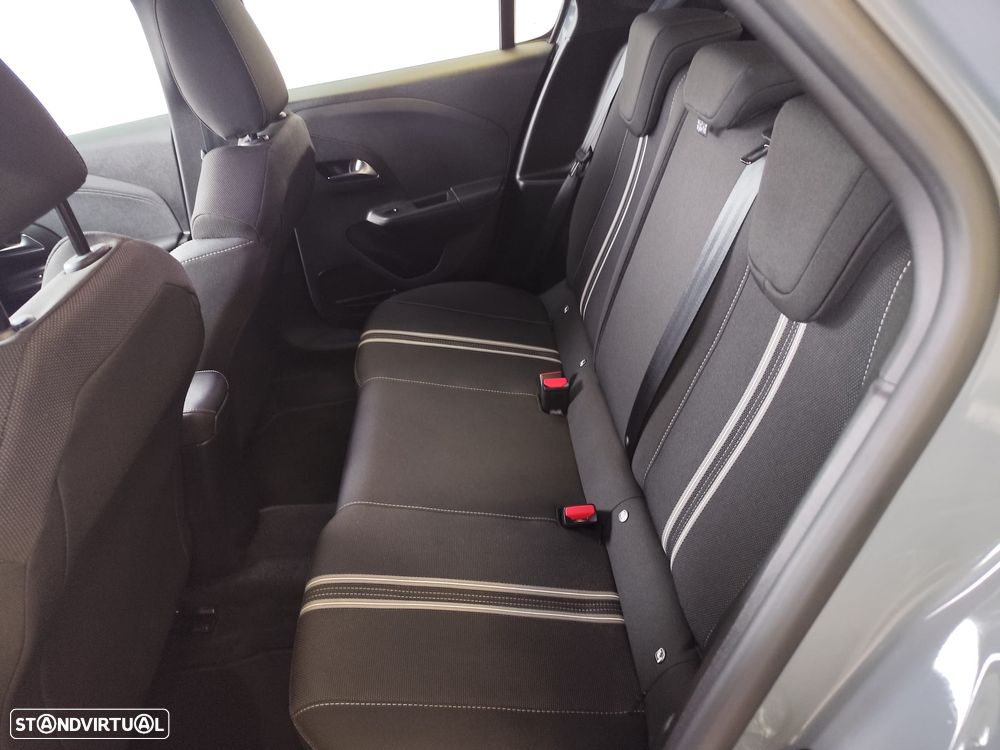 Opel Corsa 1.2 T GS - 25