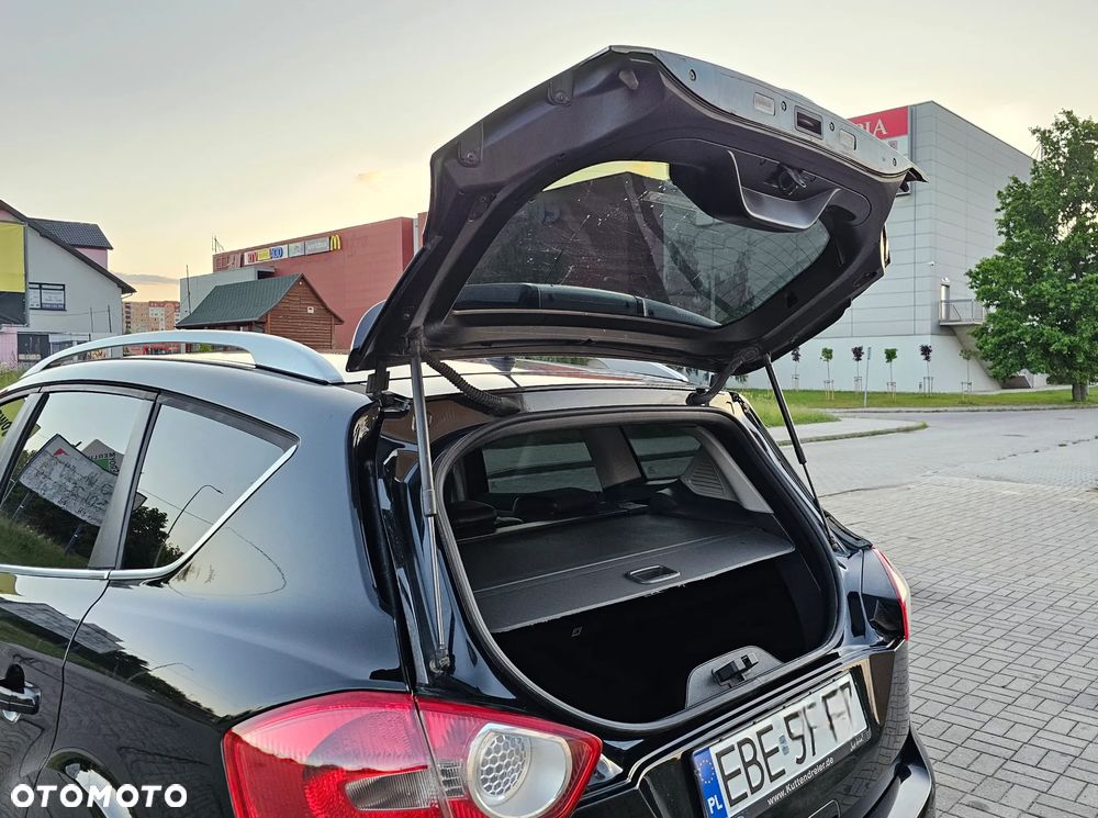 Ford Kuga 2.0 TDCi FWD Titanium - 27