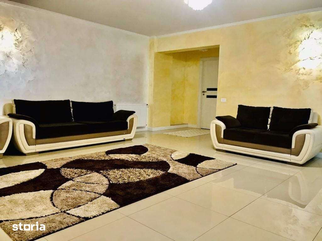 Apartament De Vânzare cu 3 Camere+ curte zona București-noi sec.1 — fotografia 3