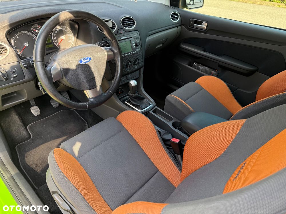 Ford Focus 2.0 Sport - 13