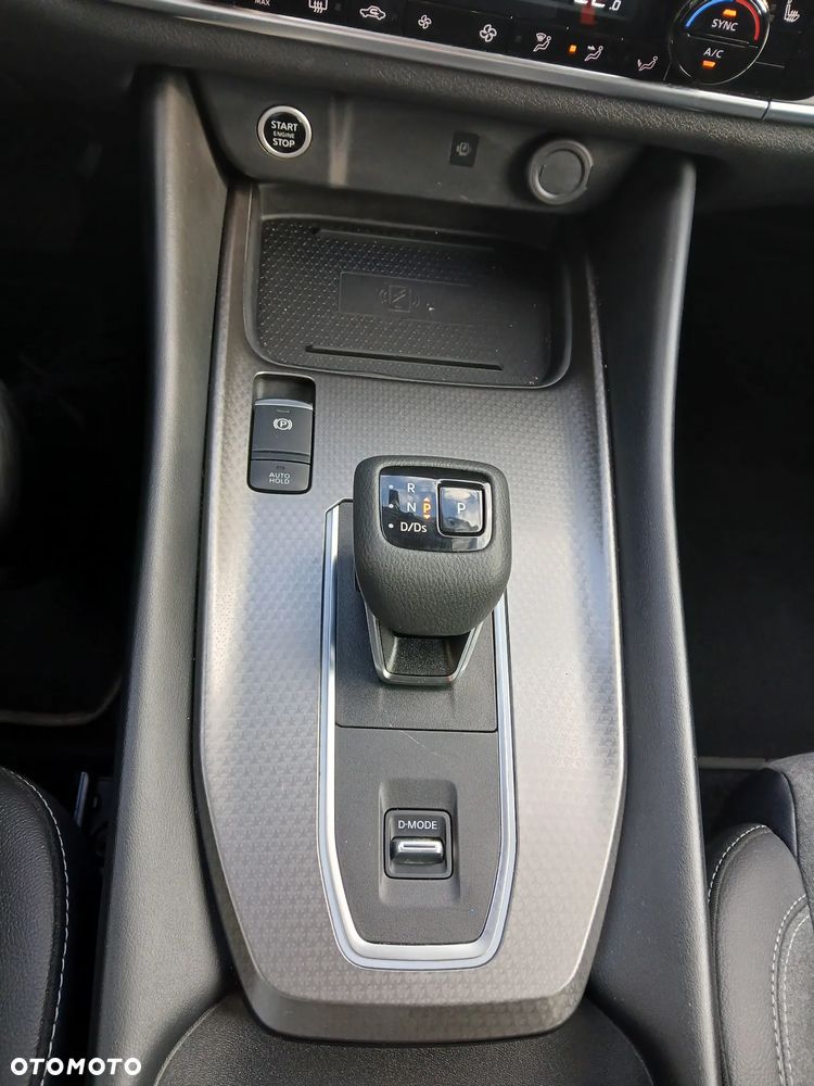 Nissan Qashqai 1.3 DIG-T mHEV N-Connecta Xtronic - 11