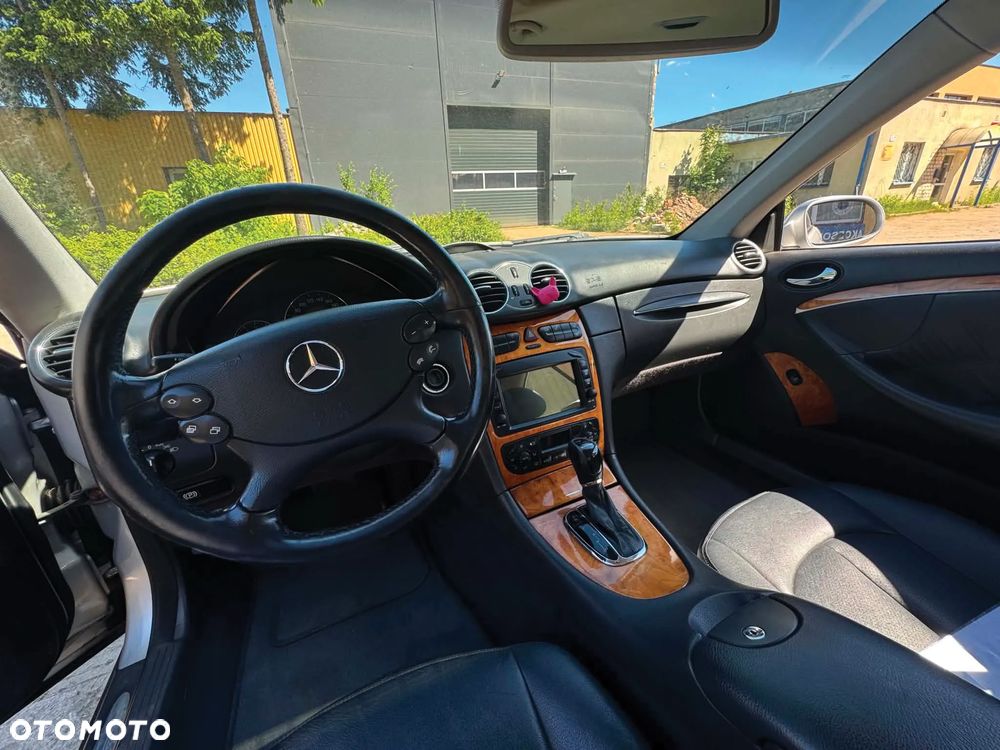 Mercedes-Benz CLK - 10