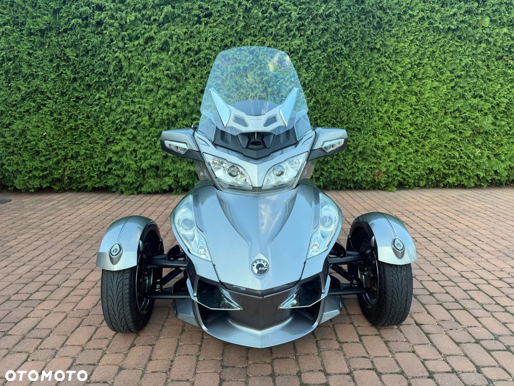 Can-Am Spyder - 3