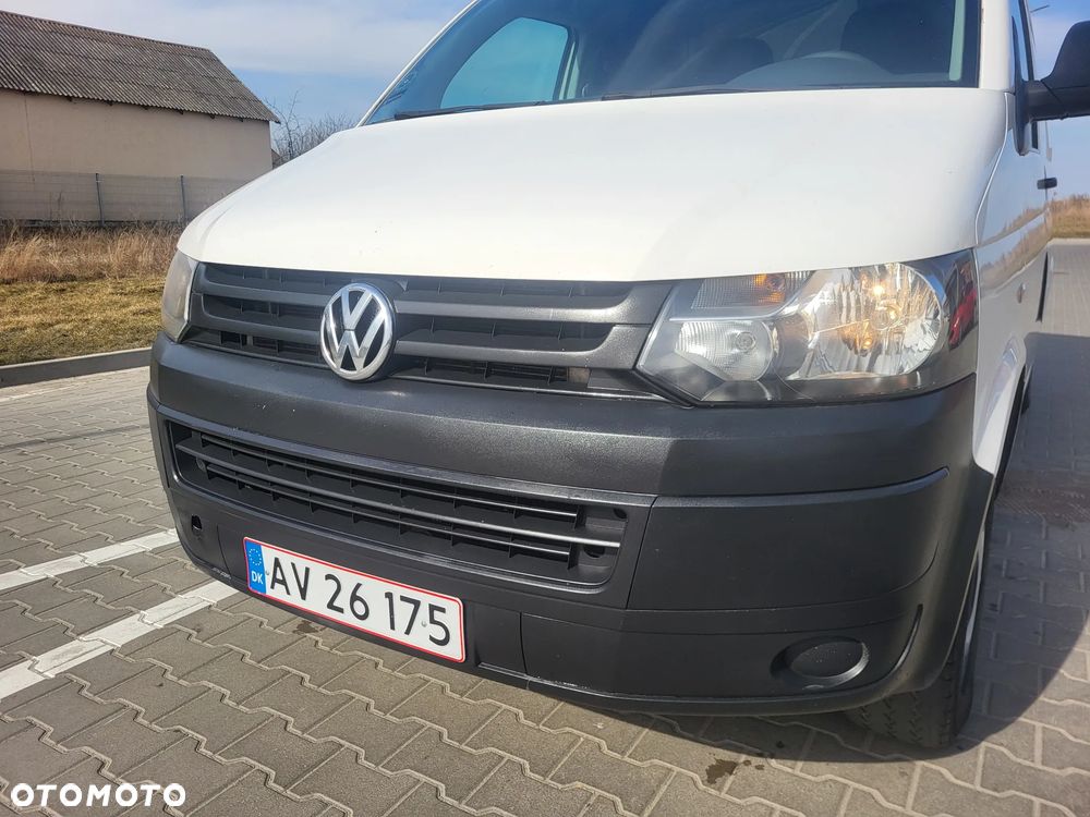 Volkswagen Transporter - 4