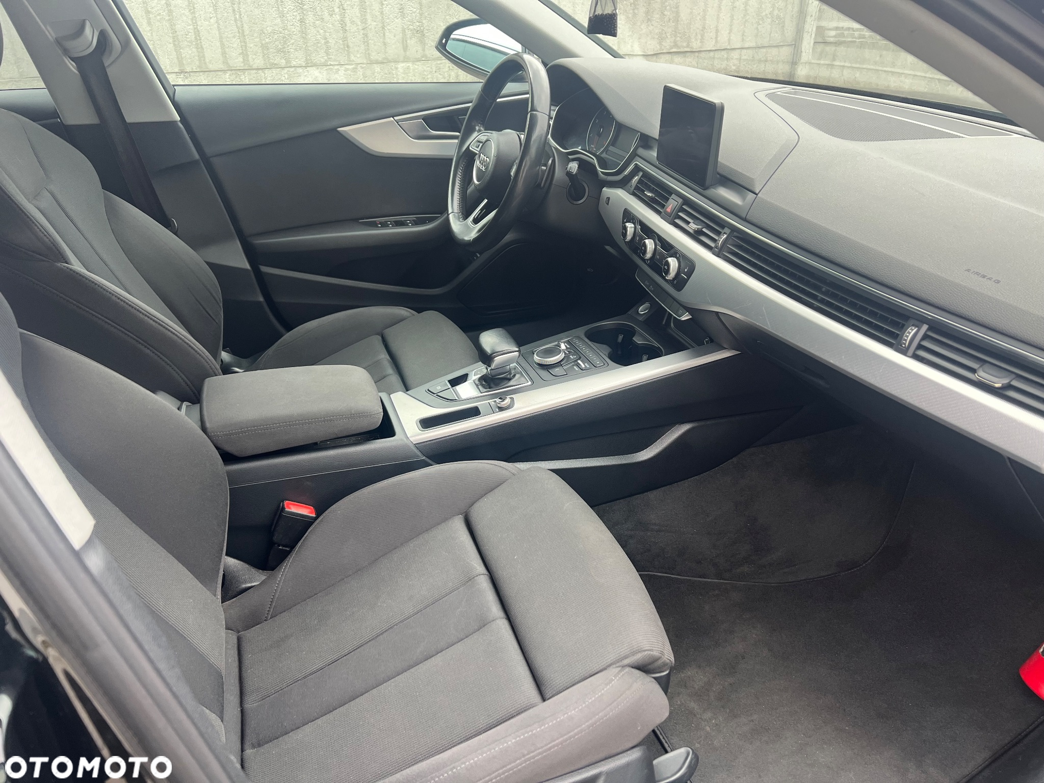 Audi A4 Avant 2.0 TDI S tronic - 13