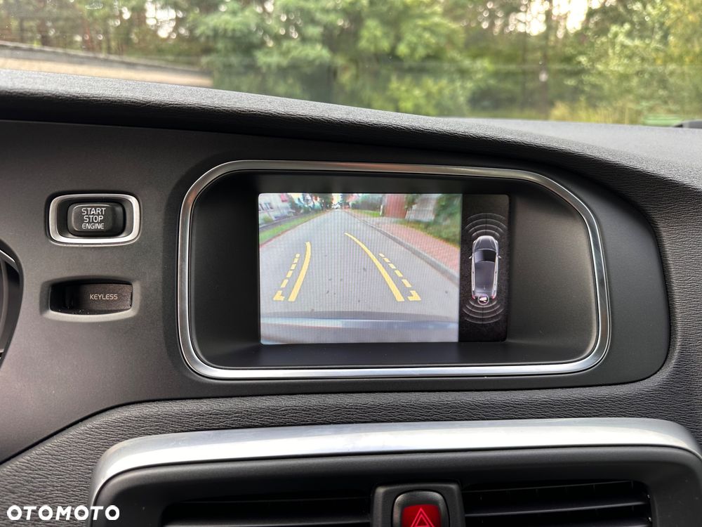 Volvo V40 D2 Summum - 31