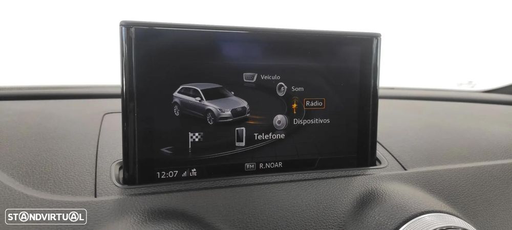 Audi S3 Sportback 2.0 TFSi quattro S tronic - 32