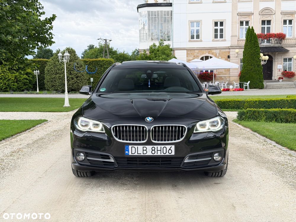 BMW Seria 5 530d xDrive Modern Line - 2