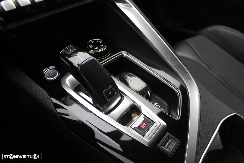 Peugeot 3008 1.6 BlueHDi GT Line EAT6 - 24