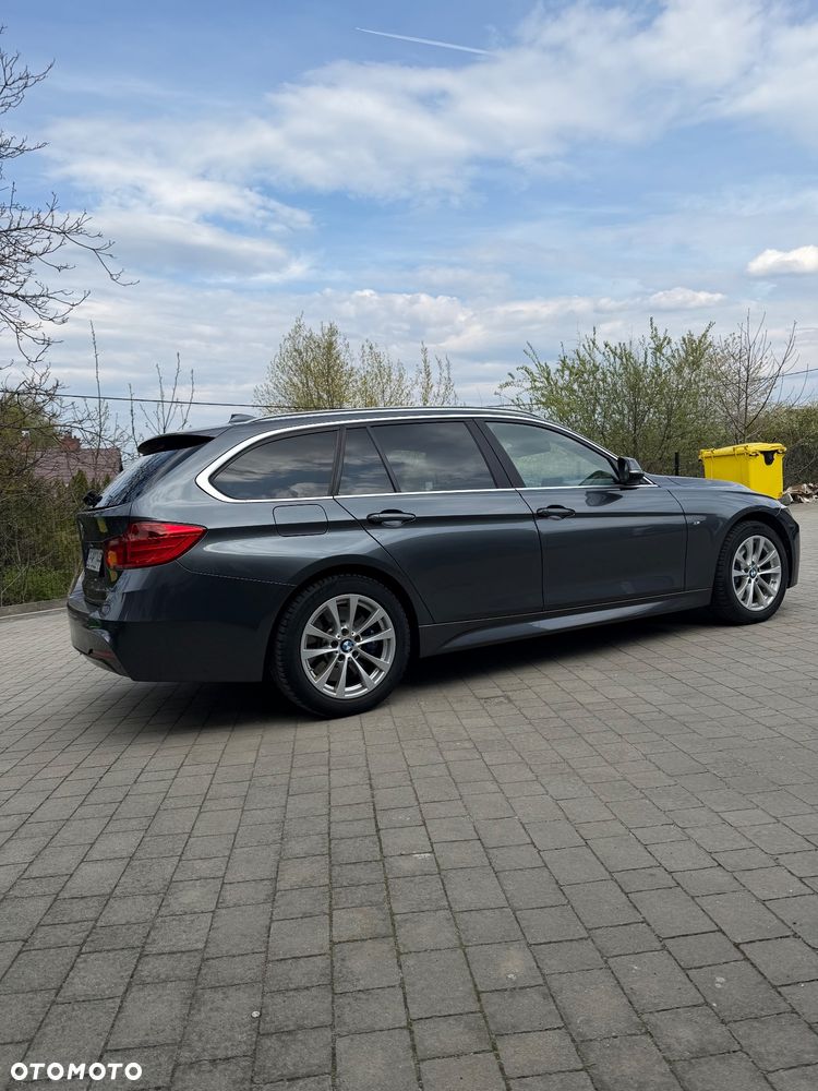BMW Seria 3 320d xDrive - 5