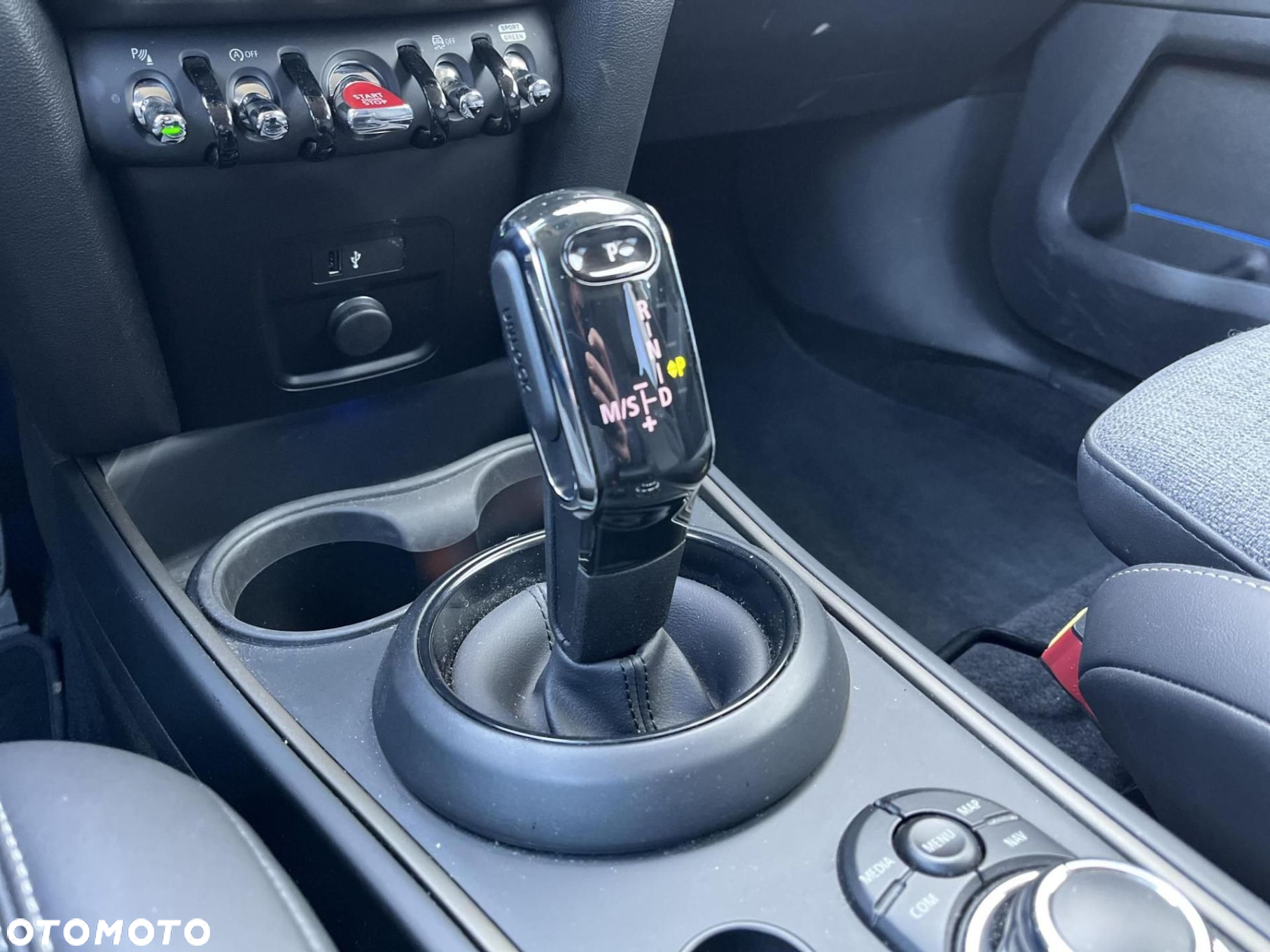 MINI Countryman - 16