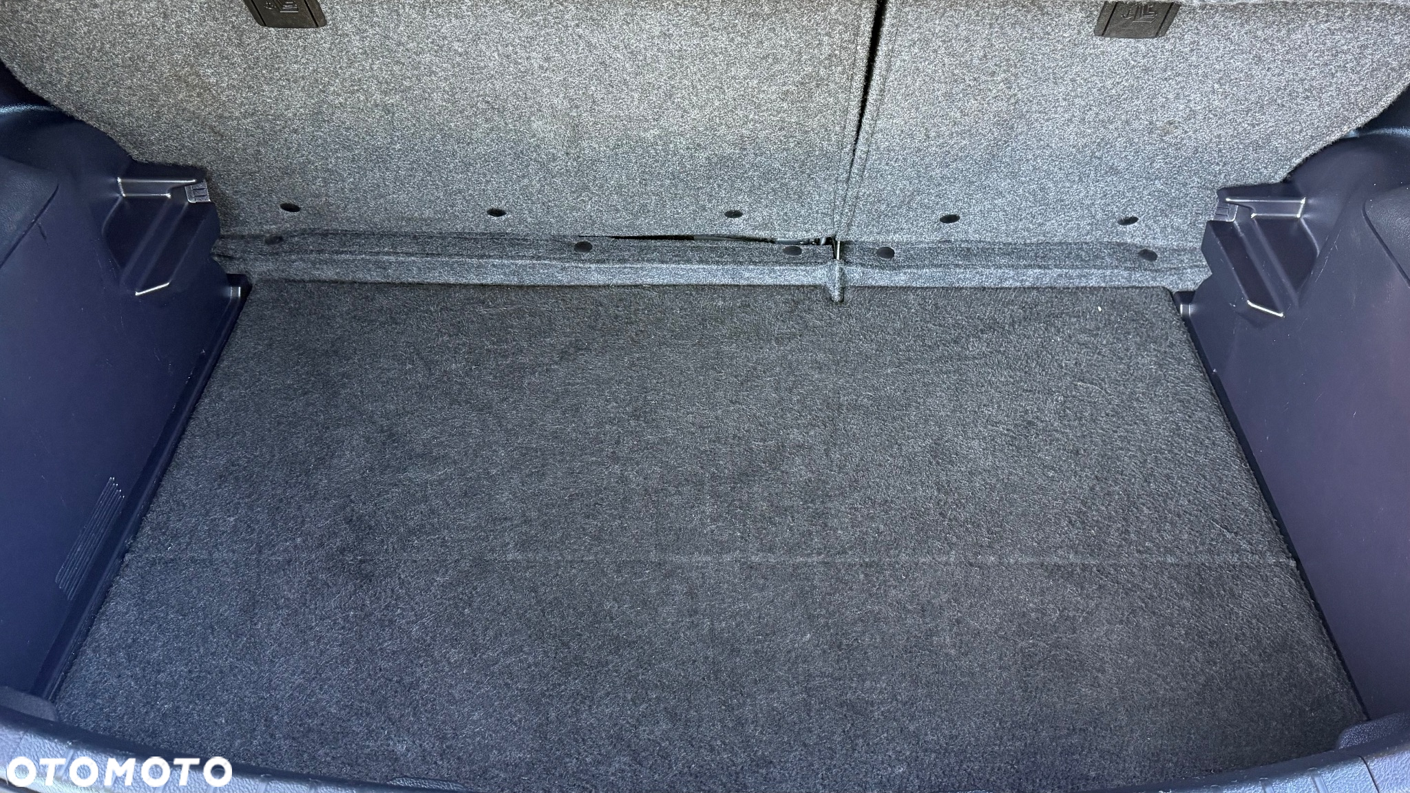 Toyota Yaris Hybrid 100 Active - 21