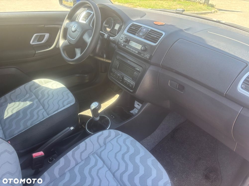 Skoda Fabia 1.2 HTP STYLE EDITION - 30