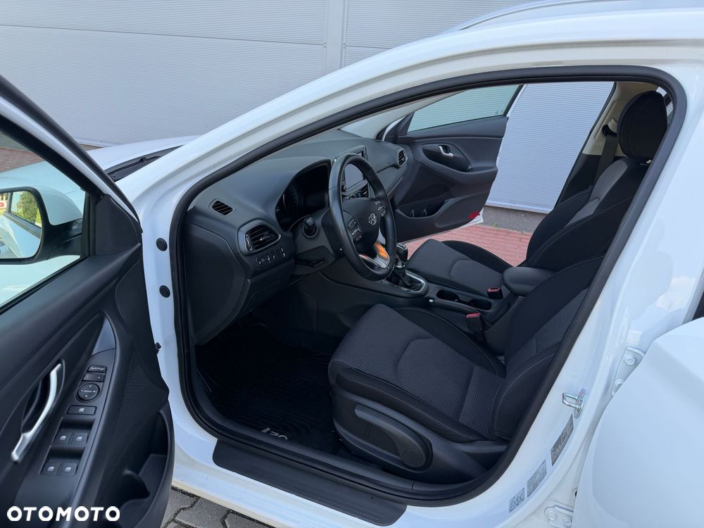 Hyundai i30 1.5 T-GDI 48V Modern - 10