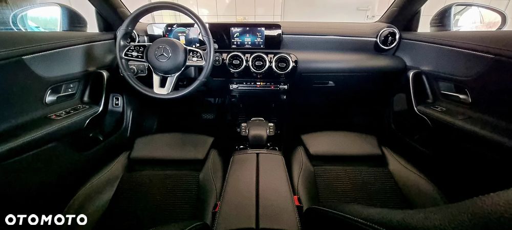 Mercedes-Benz CLA 220 d Edition 1 8G-DCT - 32