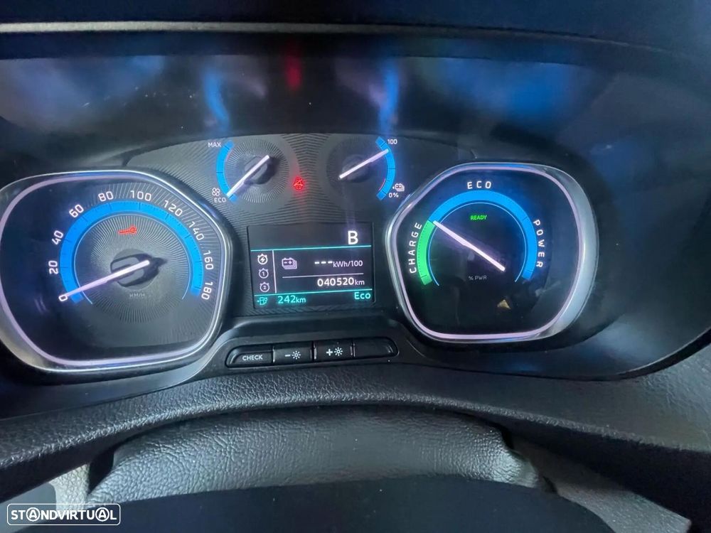 Fiat e-Scudo L3 (75-kWh) - 25