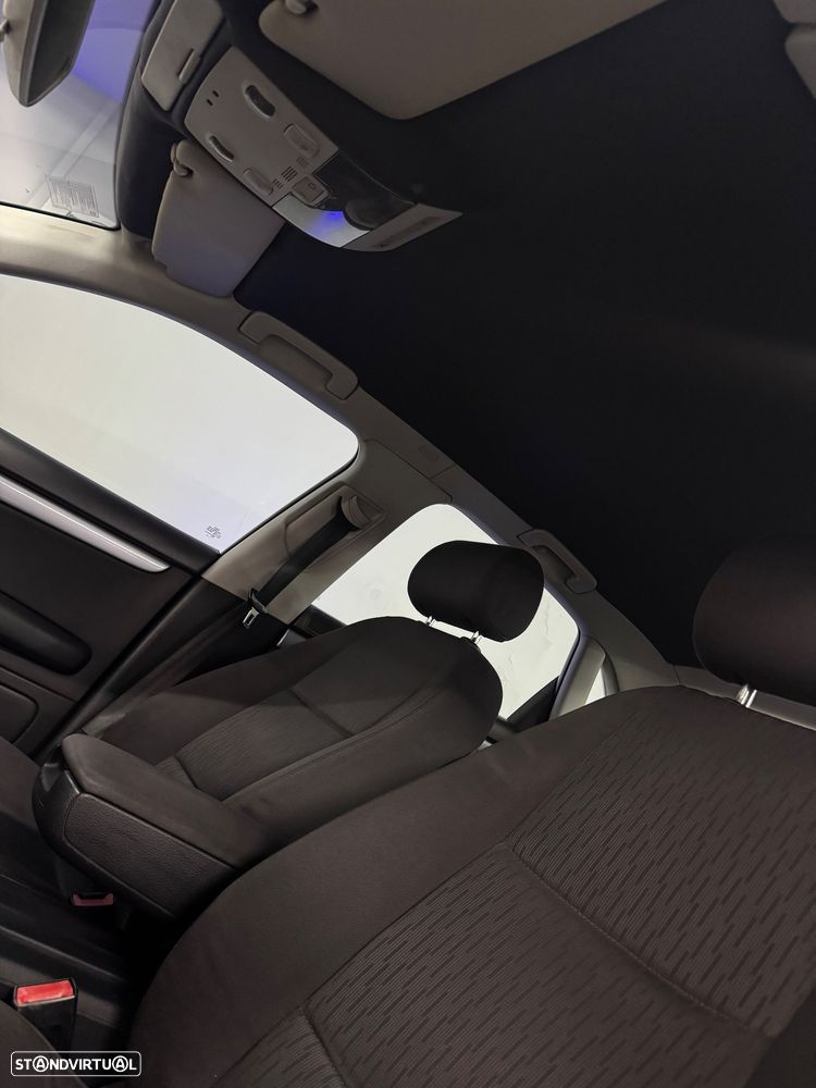 Audi A4 2.0 TDI exclusive - 22