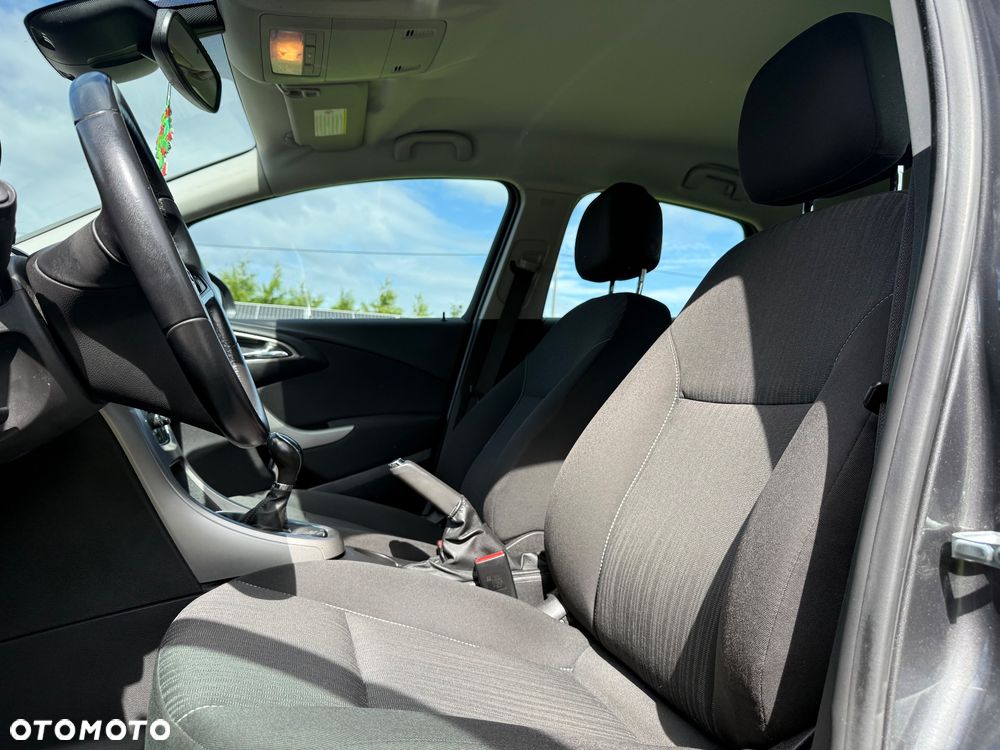 Opel Astra 1.6 Cosmo - 17