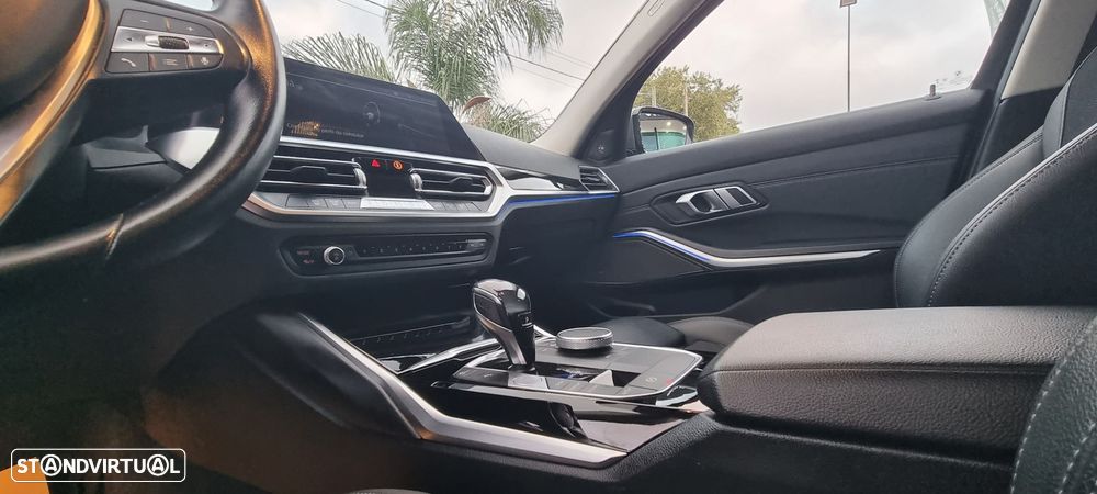 BMW 318 d Touring Line Sport Auto - 18
