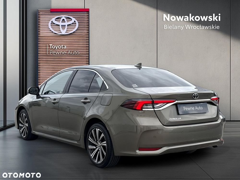 Toyota Corolla - 2