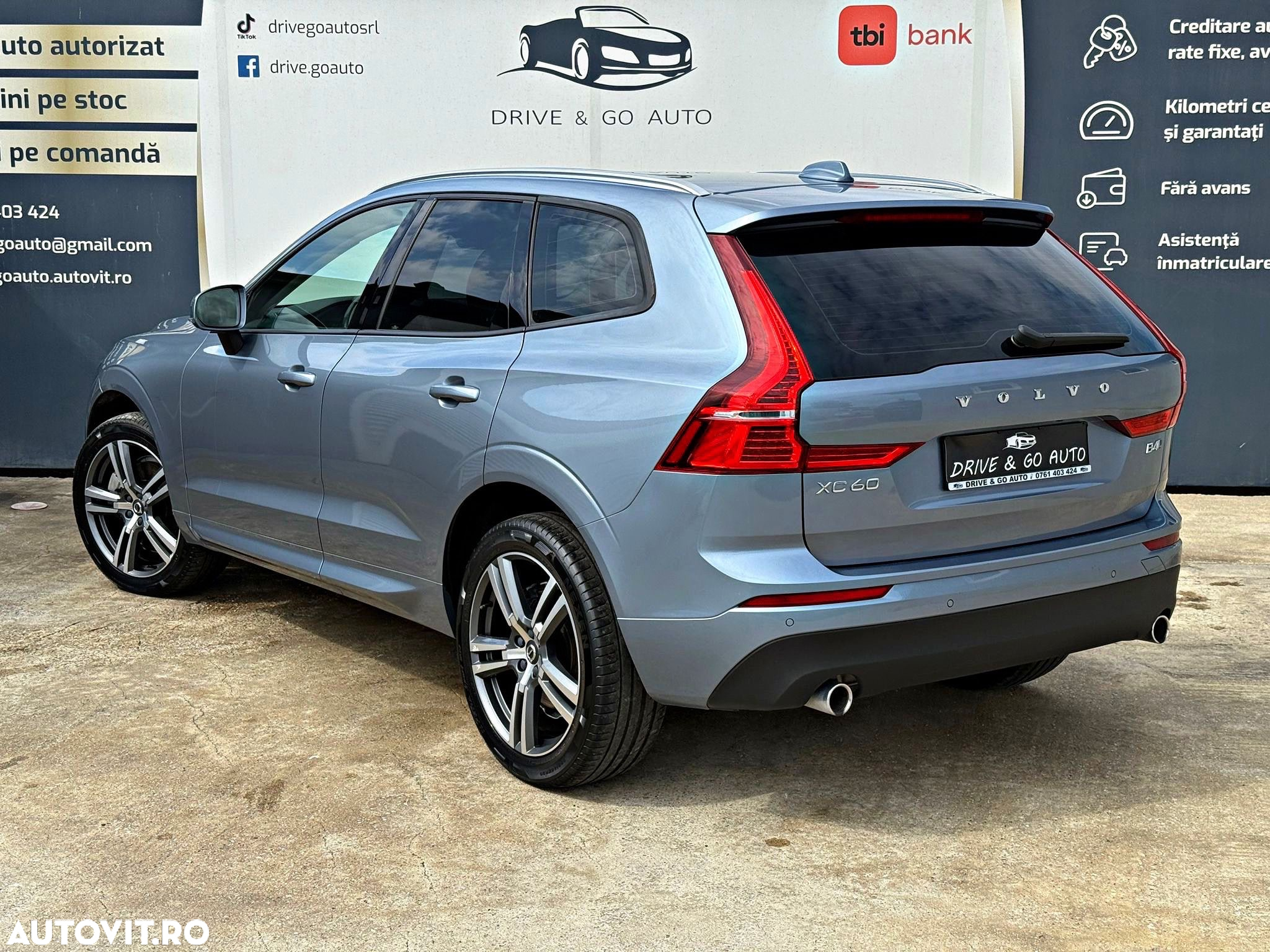Volvo XC 60 B4 D AWD Geartronic Momentum Pro - 3
