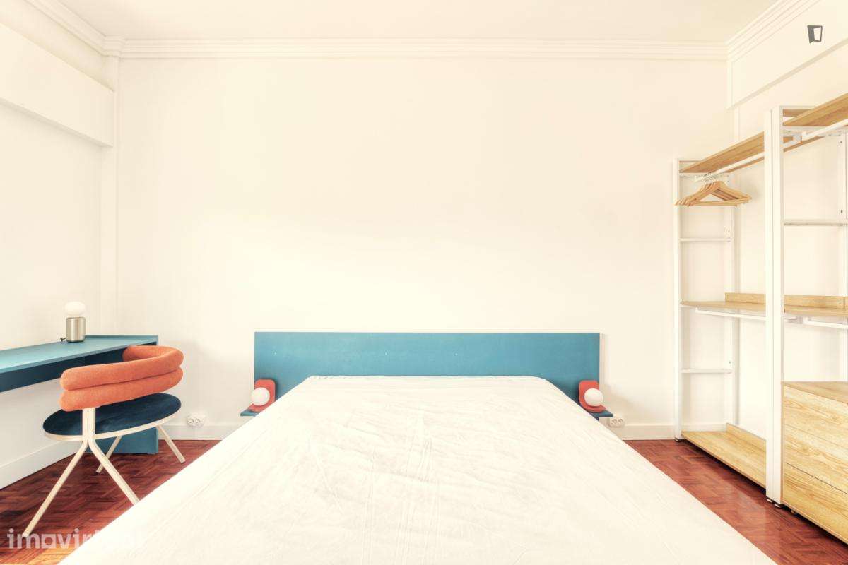 Quarto - localizado em Benfica Lisbon - Grande imagem: 3/19