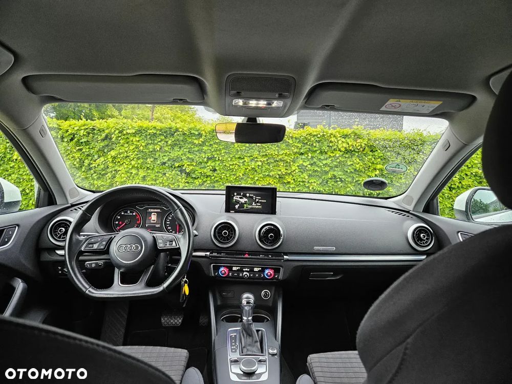 Audi A3 Sportback 1.4 TFSI CoD S tronic - 12