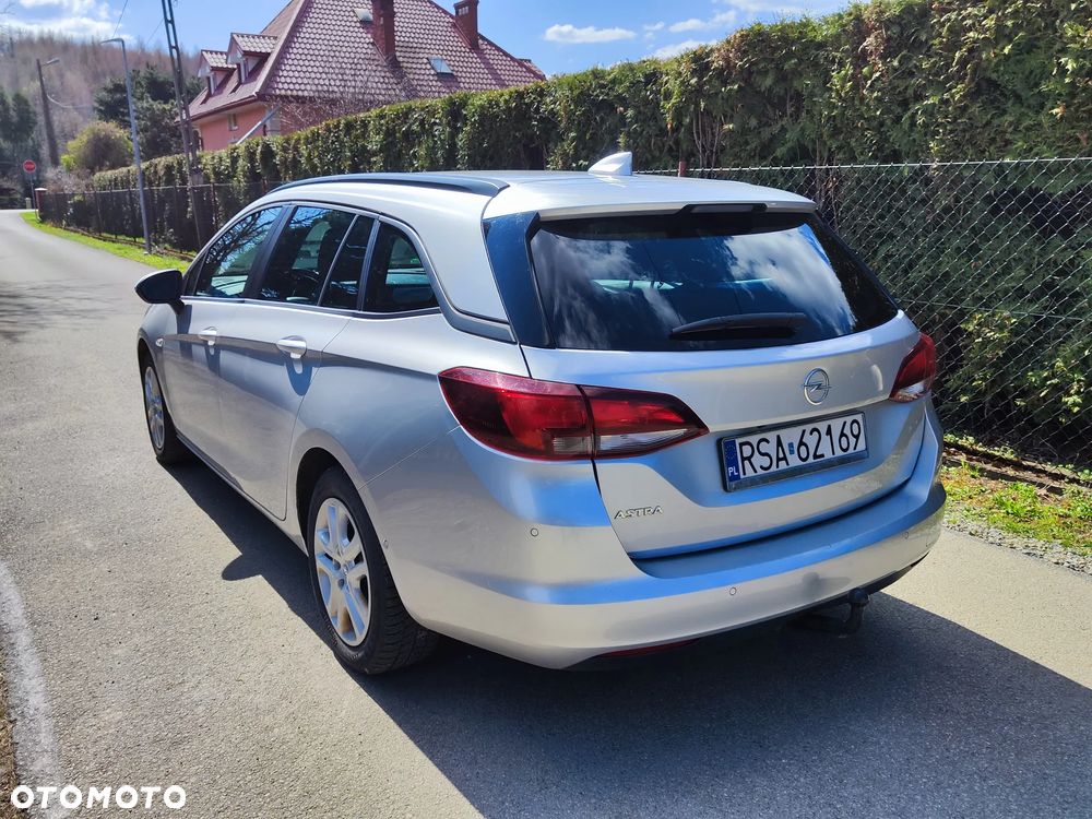 Opel Astra - 4