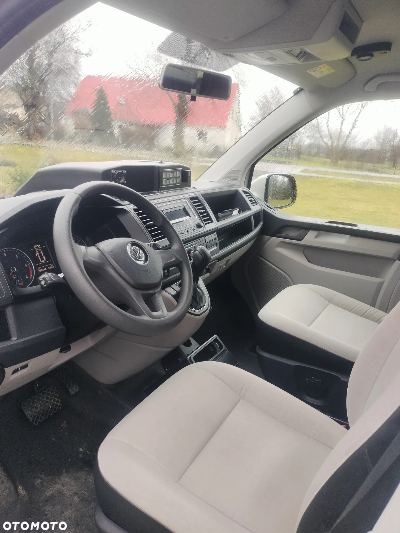 Volkswagen Transporter - 26