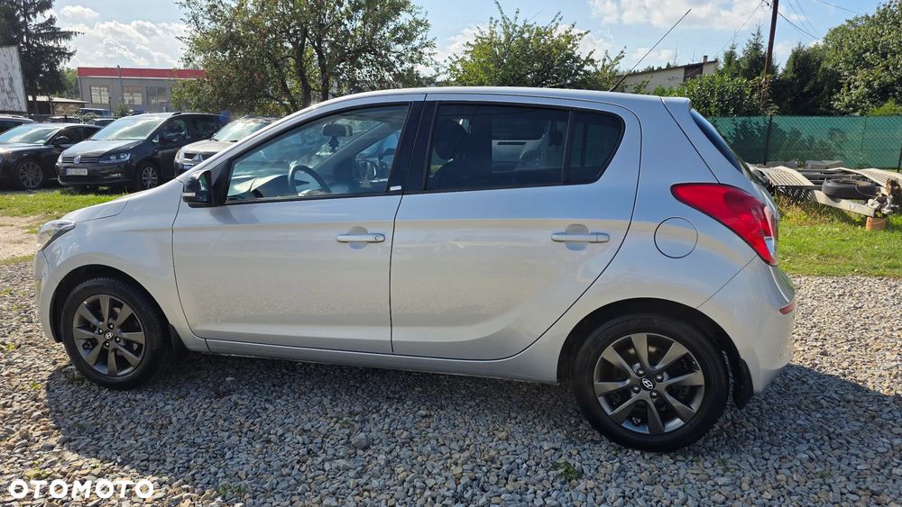 Hyundai i20 1.2 Fifa World Cup Edition - 3