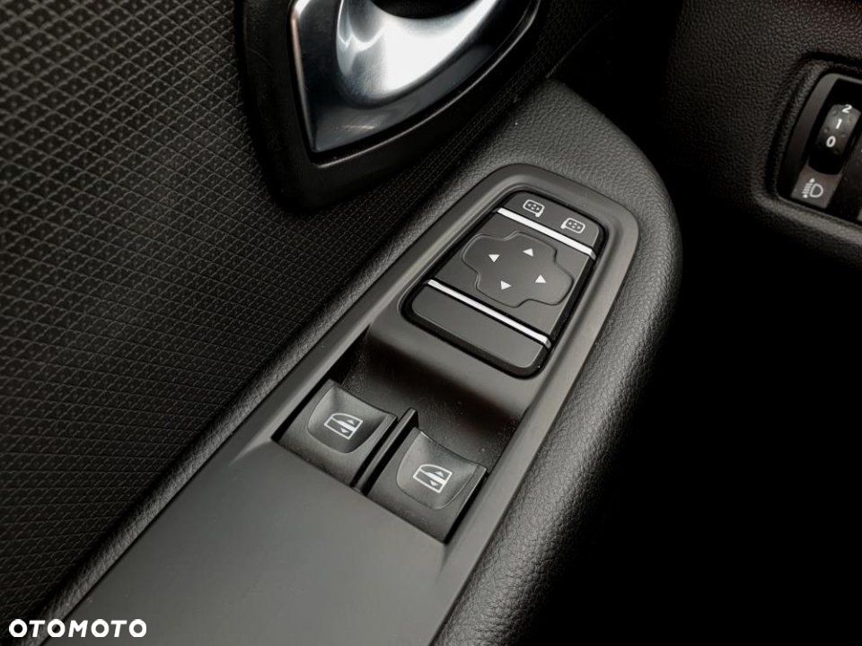Renault Clio - 16