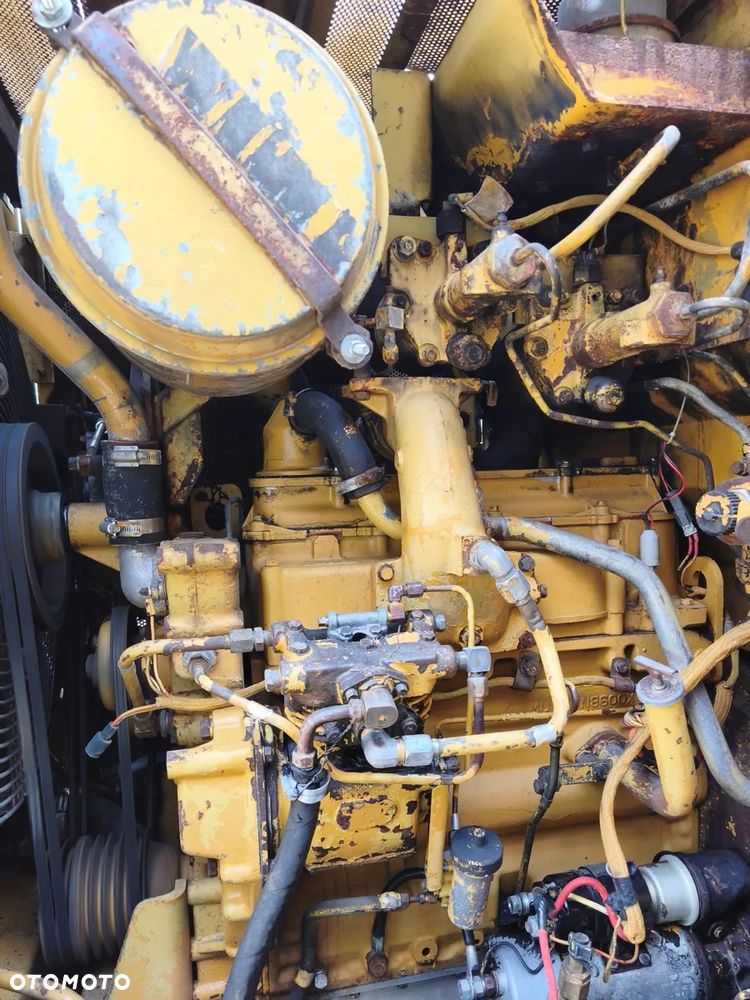 Caterpillar 926E - 7