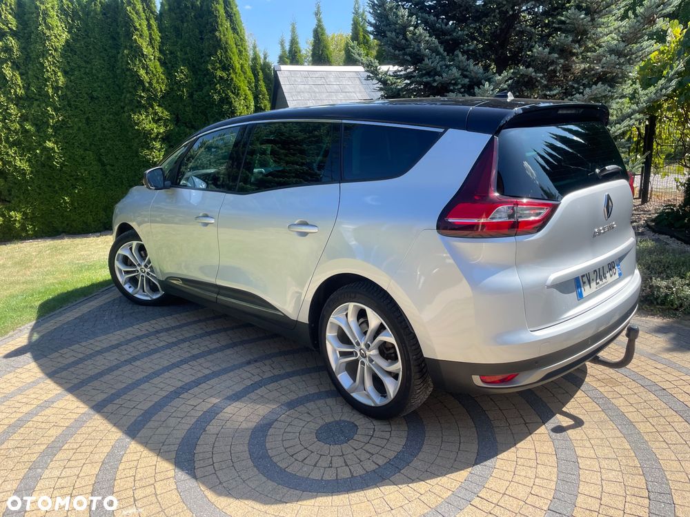 Renault Grand Scenic - 17