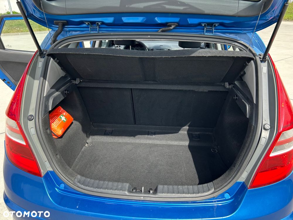 Hyundai i30 1.4 Blue Comfort - 15