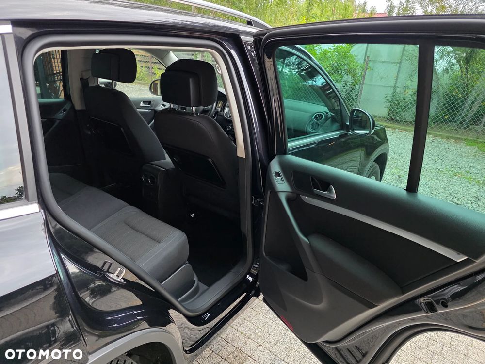 Volkswagen Tiguan 2.0 TSI 4Motion Exclusive - 25