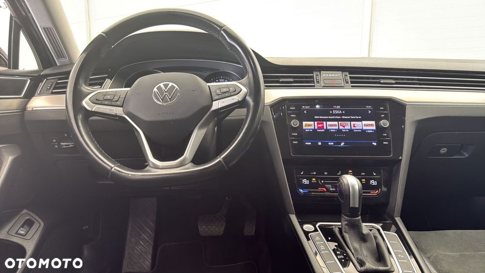 Volkswagen Passat - 9