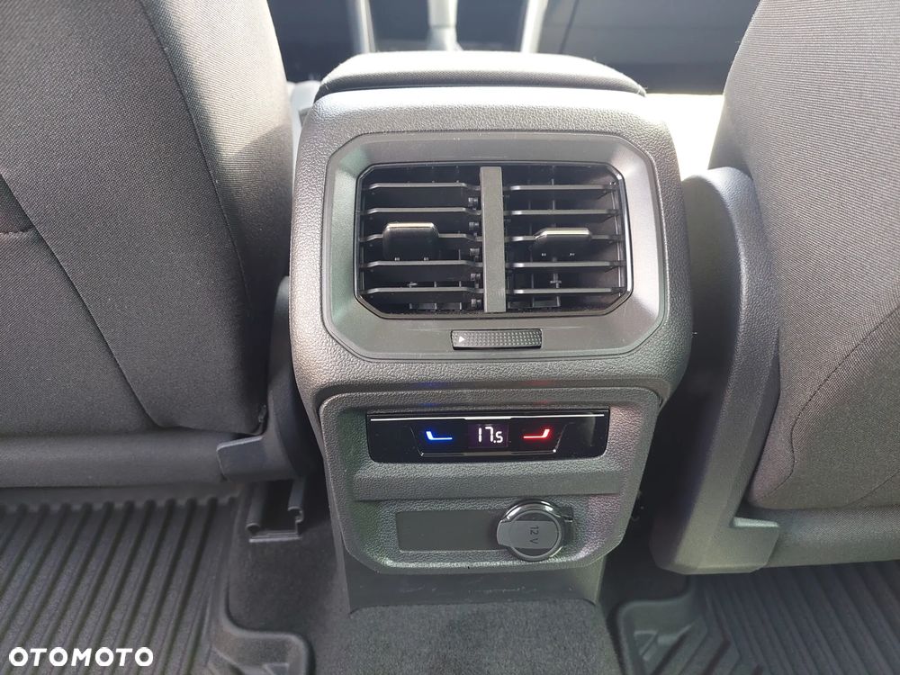 Volkswagen Tiguan 2.0 TDI SCR Elegance DSG - 28