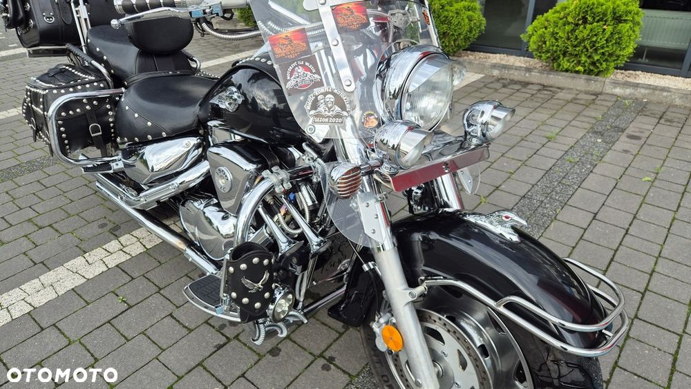 Suzuki Intruder - 9