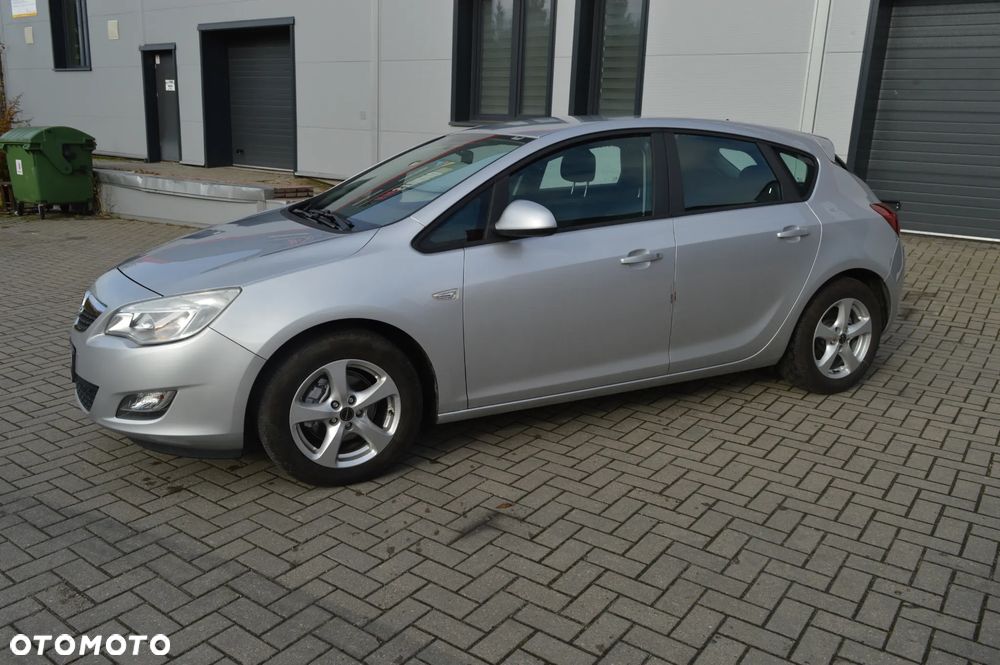 Opel Astra 1.6 - 5