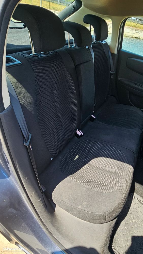 Citroën C4 1.4 16V SX - 5