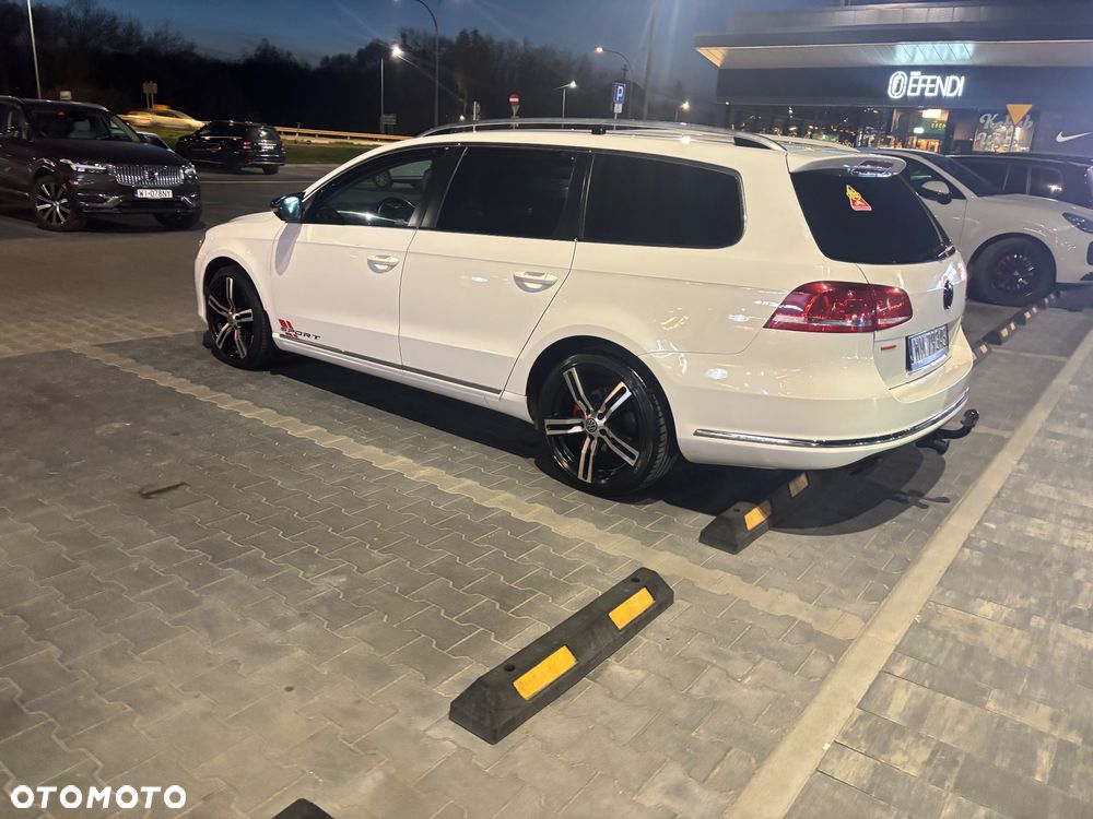 Volkswagen Passat 1.4 TSI BMT Highline R-Style DSG - 9