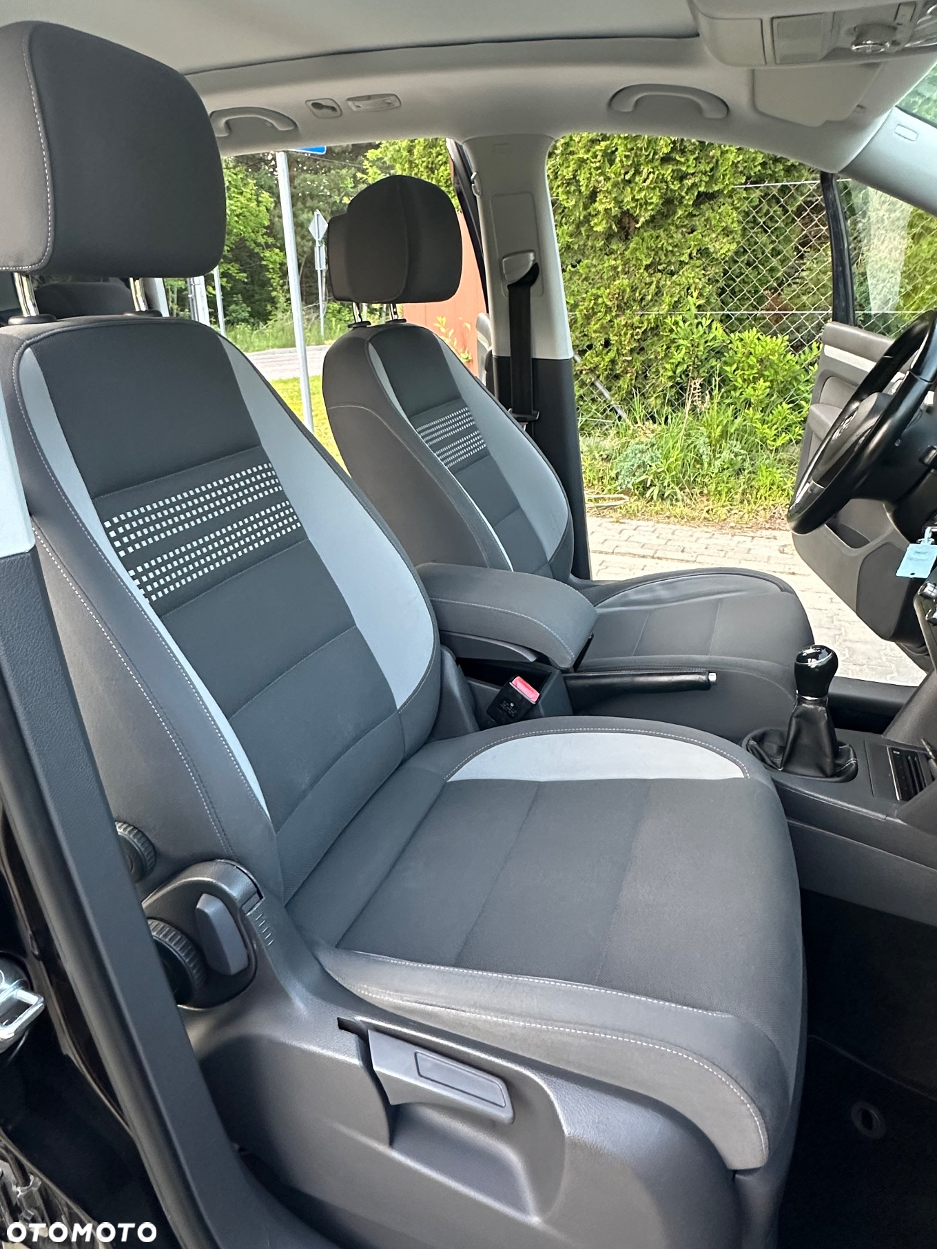Volkswagen Touran 1.2 TSI BlueMot Comfortline - 16
