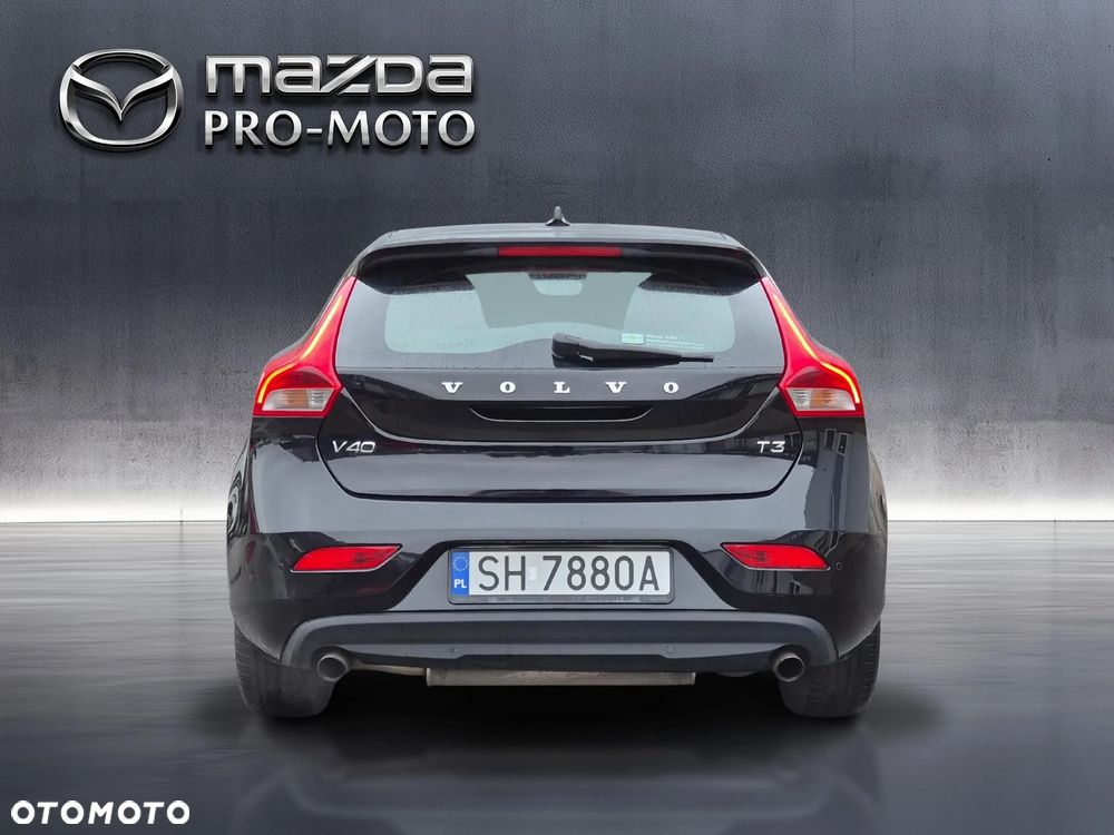 Volvo V40 T3 Drive-E Momentum - 4