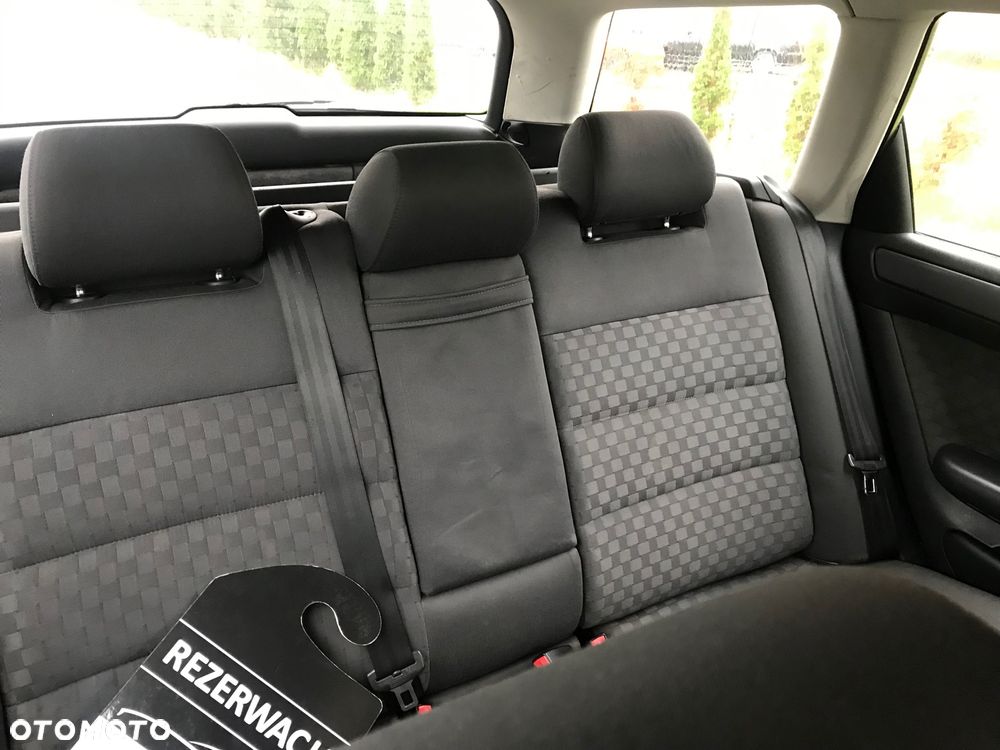 Audi A6 Avant 2.5 TDI Multitronic - 17