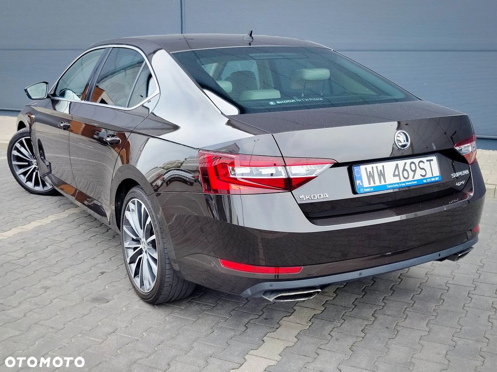 Skoda Superb 2.0 TSI 4x4 L&K DSG - 10