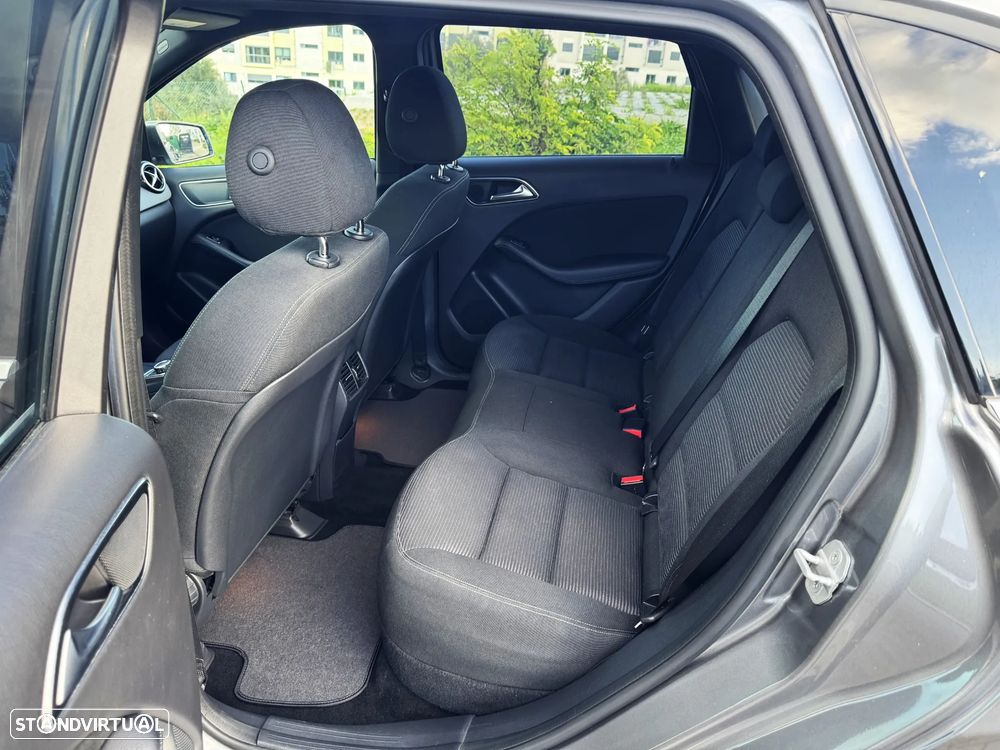 Mercedes-Benz B 250 e Electric Drive Urban - 15